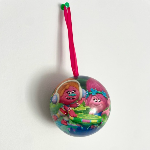 Trolls Keepsake Christmas Ornament 2016 - Picture 2 of 5